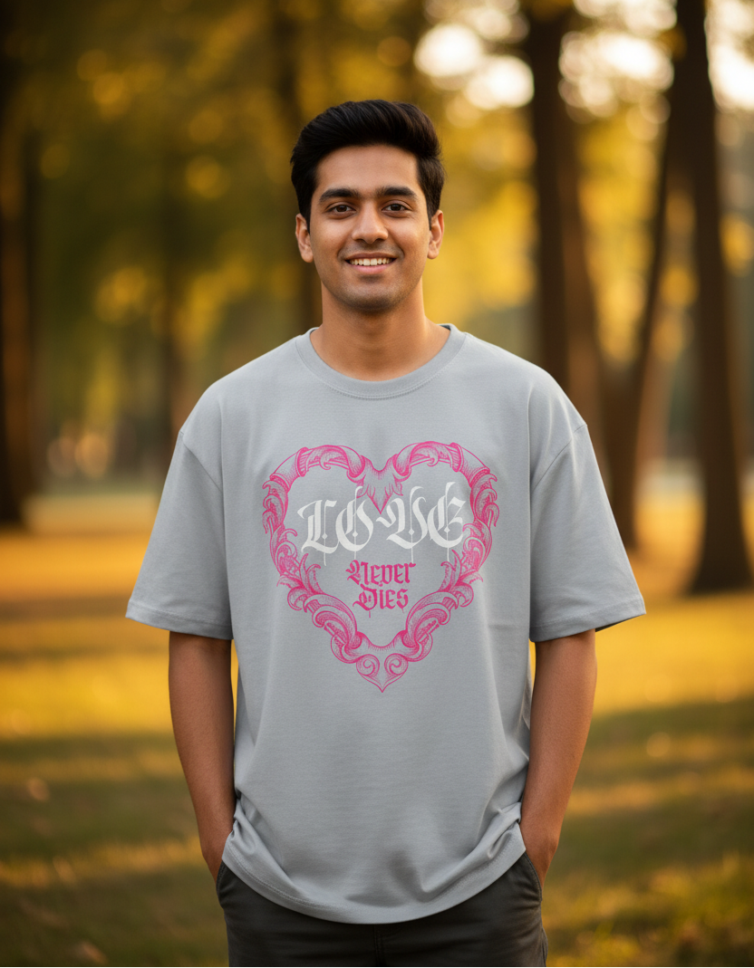 Men's Oversized T-shirt Love Never Dies Print